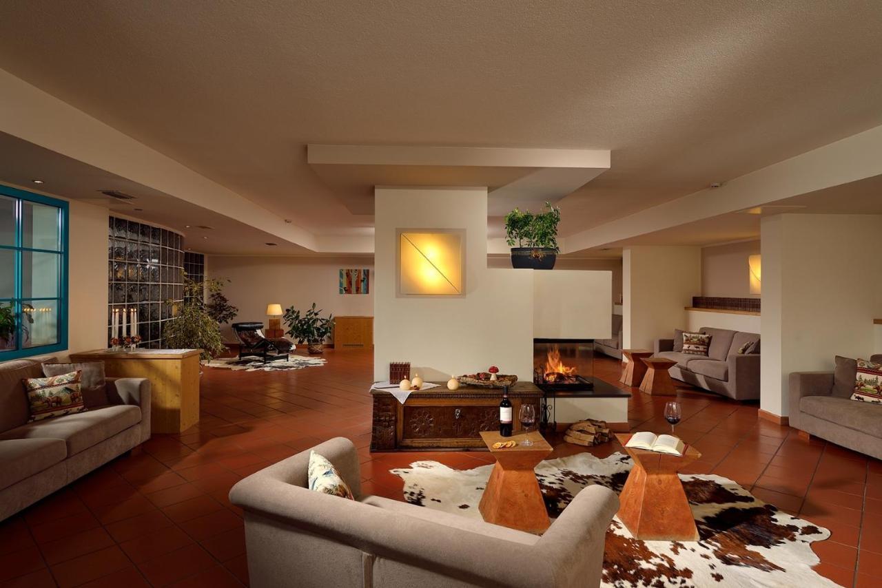 Hotel Sole Malè Kültér fotó