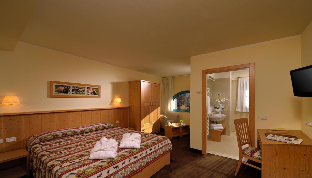 Hotel Sole Malè Kültér fotó
