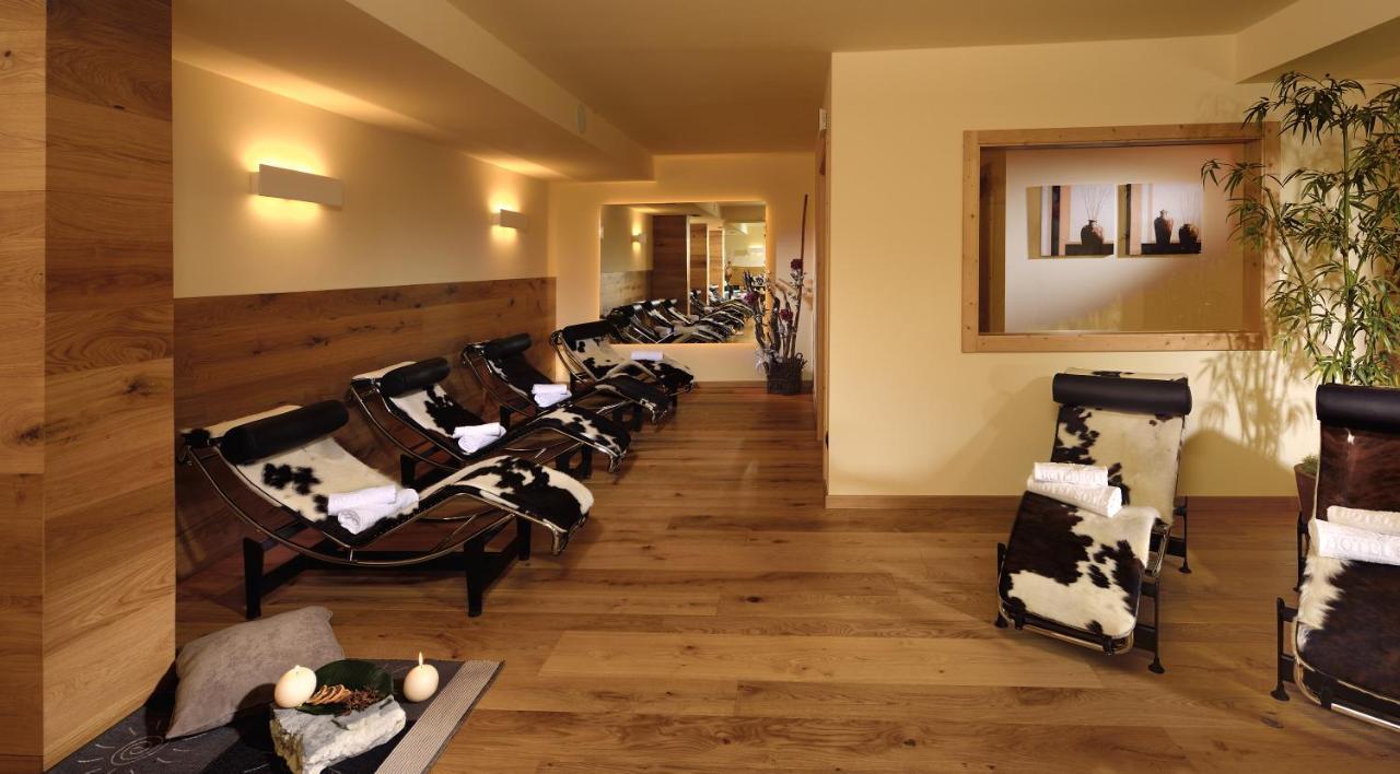 Hotel Sole Malè Kültér fotó
