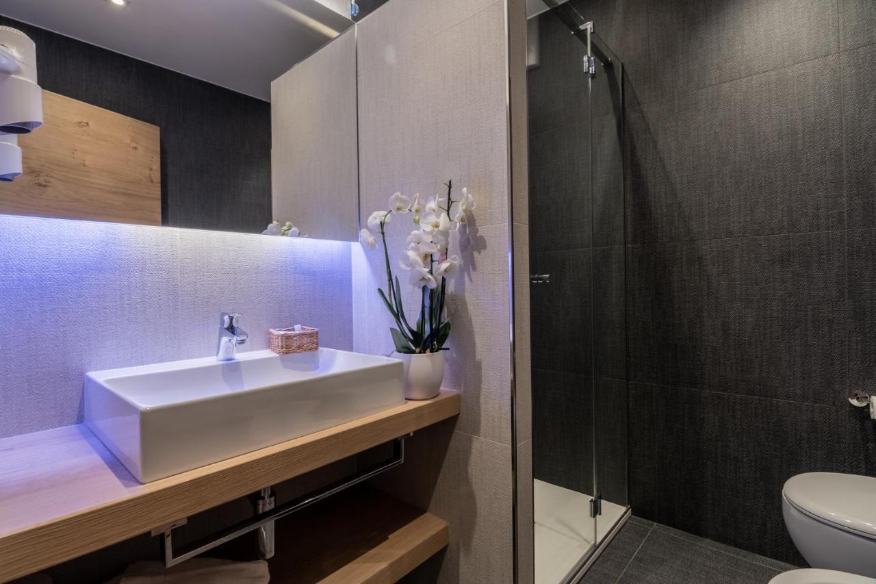 Hotel Sole Malè Kültér fotó