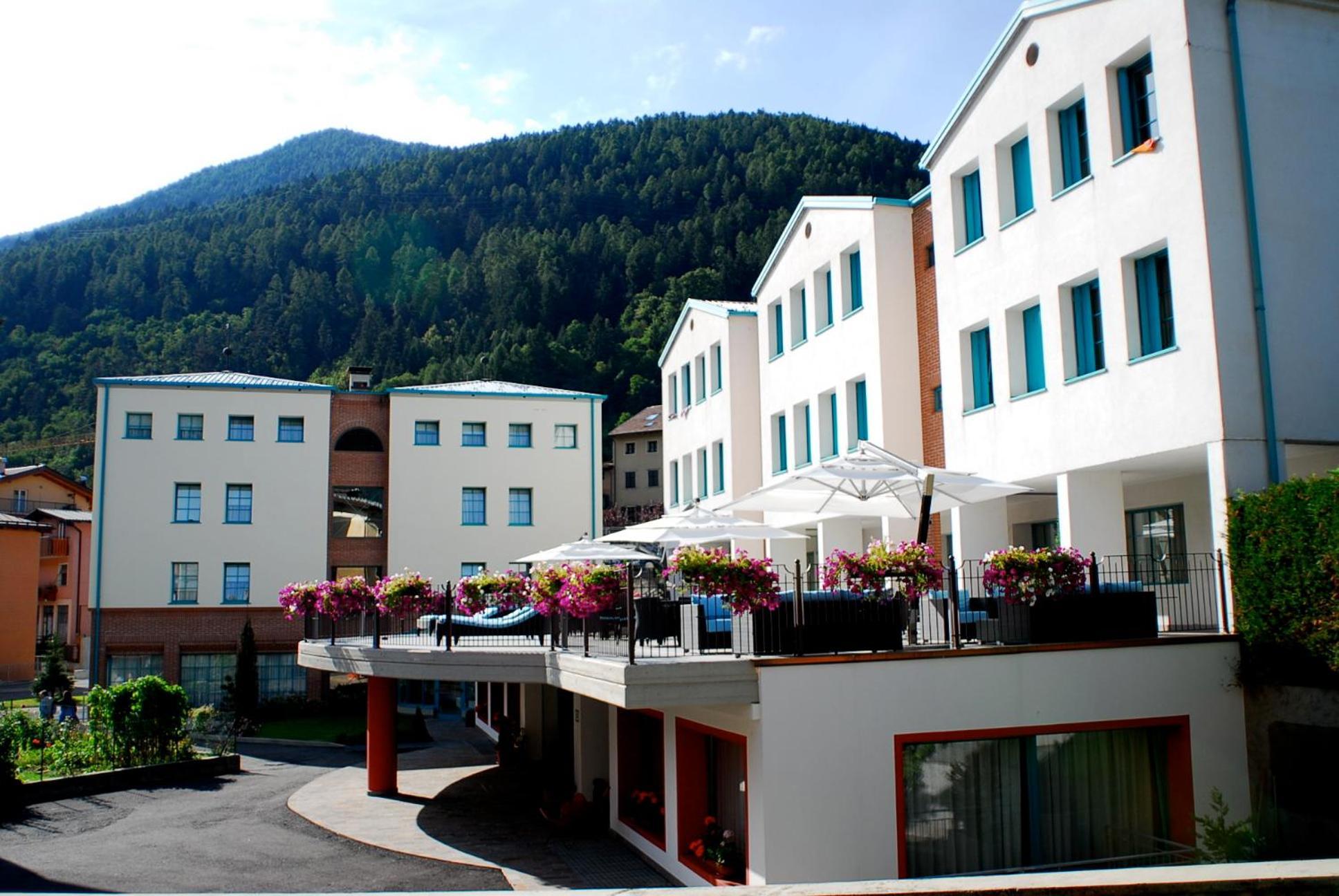 Hotel Sole Malè Kültér fotó